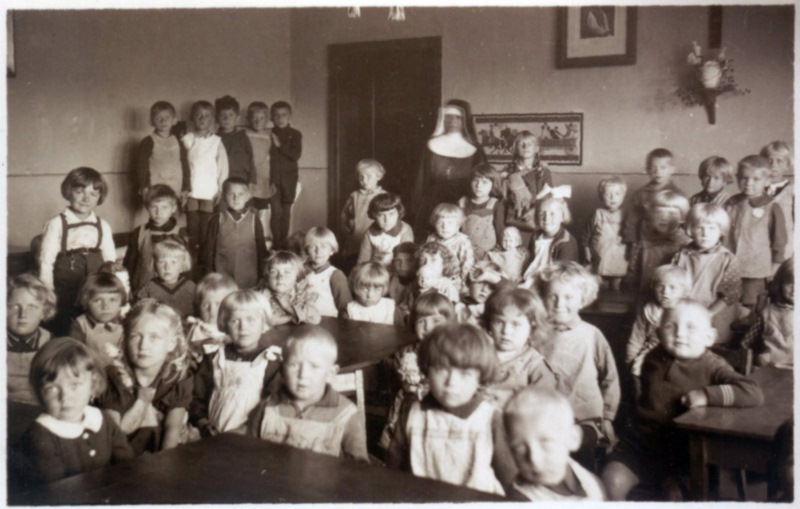 Przedszkole 1937 katolickie dla dzieci polskich i niemieckic